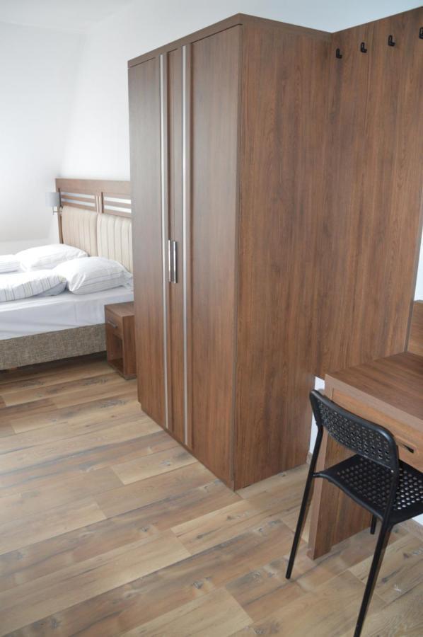 Hotel Colonia Bagian luar foto