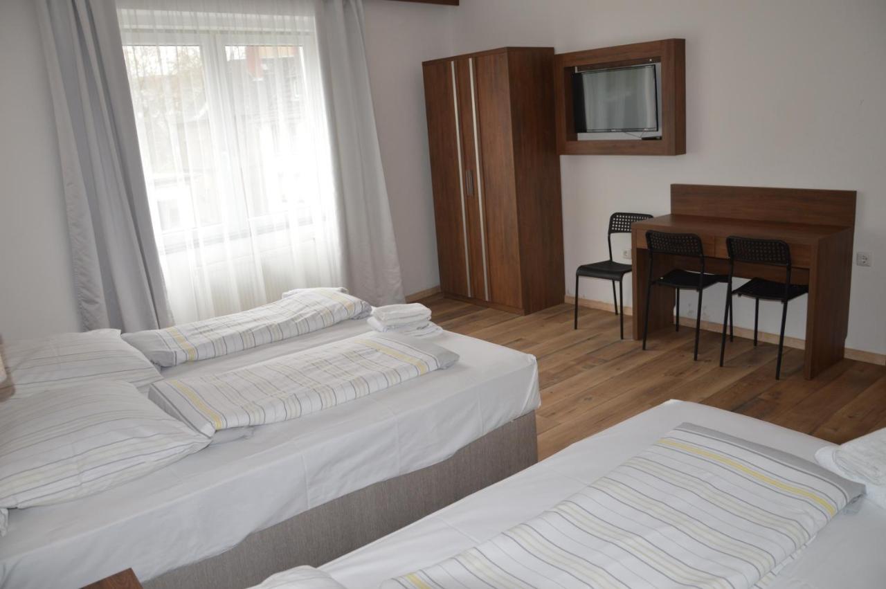 Hotel Colonia Bagian luar foto